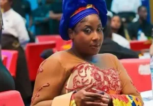 Côte d’Ivoire : l’influenceuse Maa Bio devant la justice pour conduite sans permis